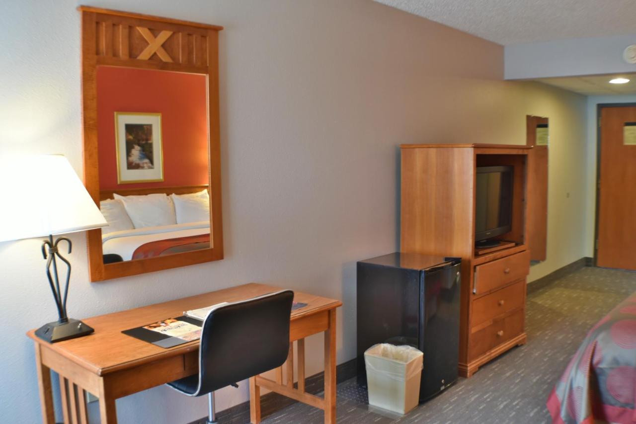 Ramada By Wyndham Sioux Falls Airport - Waterpark Resort & Event Center Zewnętrze zdjęcie