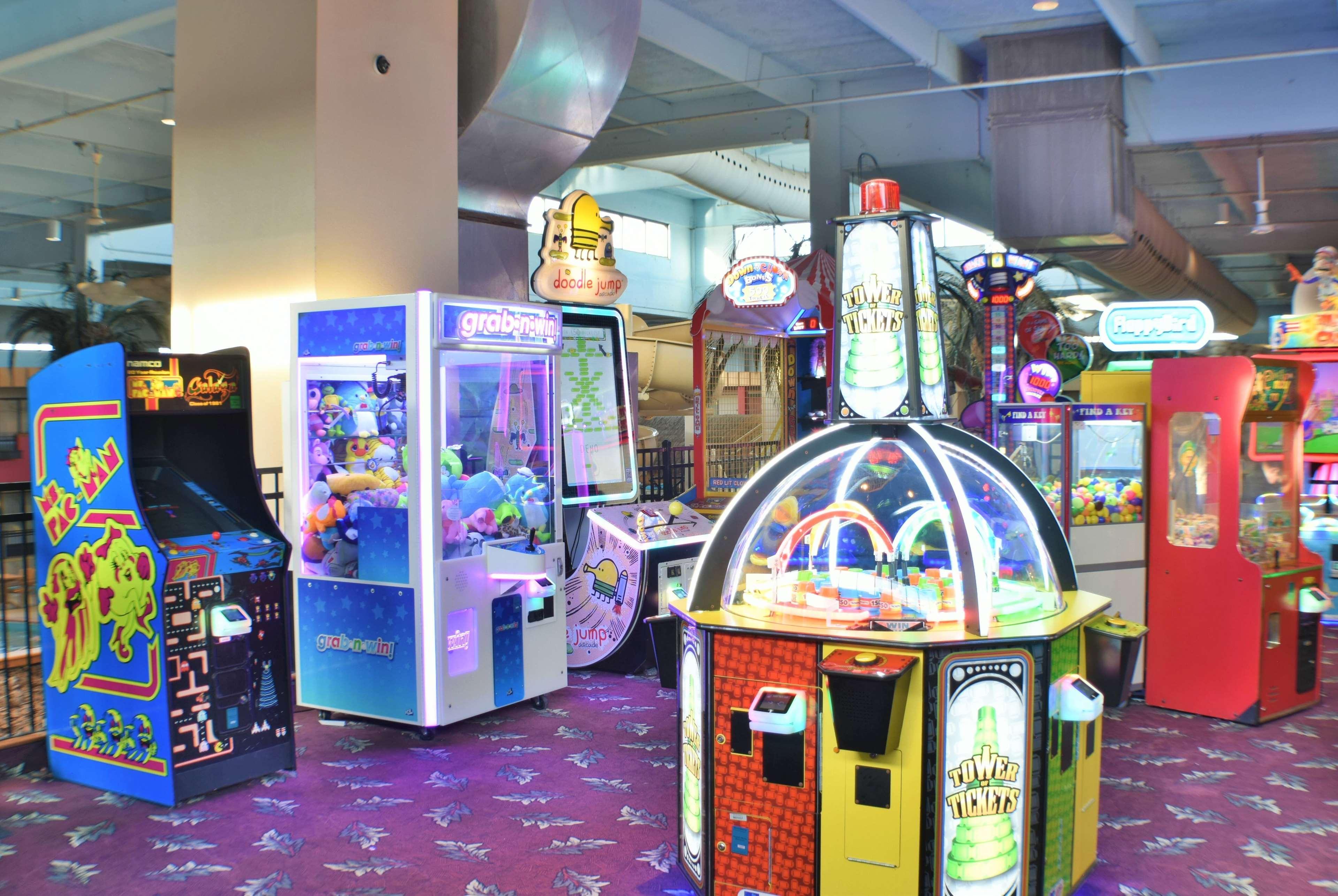 Ramada By Wyndham Sioux Falls Airport - Waterpark Resort & Event Center Zewnętrze zdjęcie