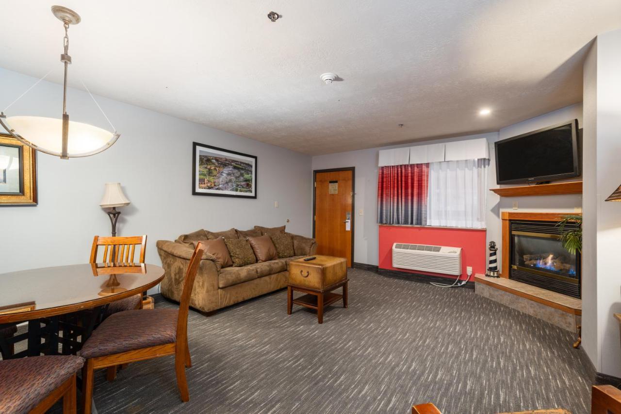 Ramada By Wyndham Sioux Falls Airport - Waterpark Resort & Event Center Zewnętrze zdjęcie