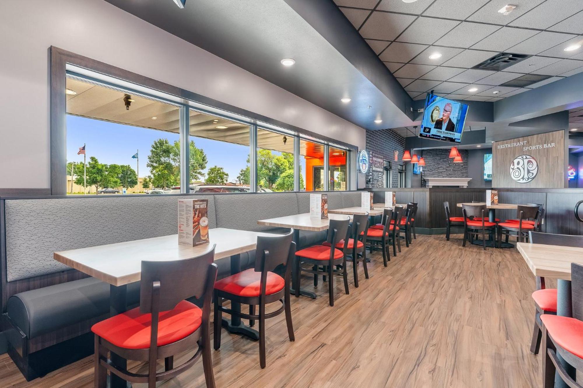 Ramada By Wyndham Sioux Falls Airport - Waterpark Resort & Event Center Zewnętrze zdjęcie
