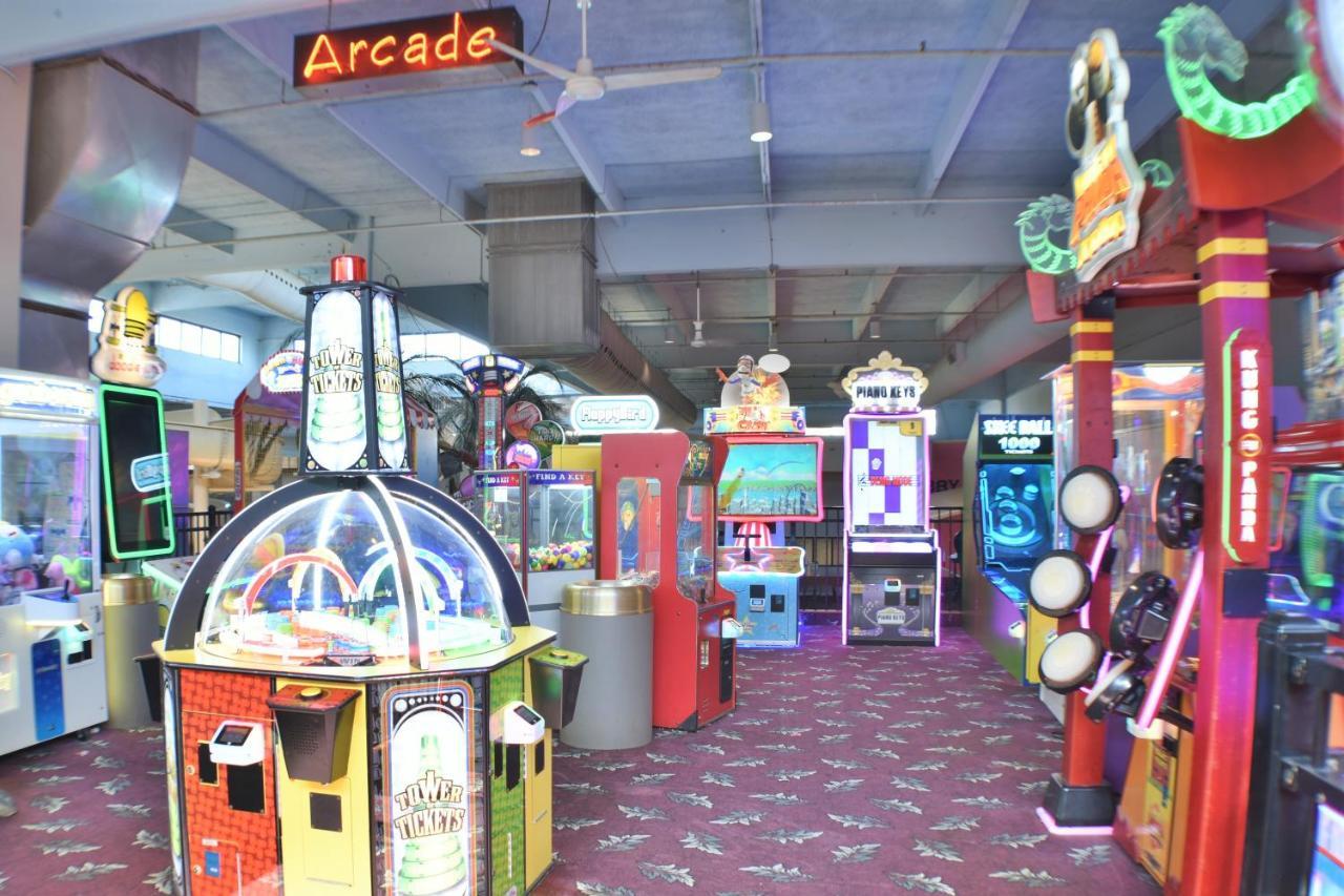 Ramada By Wyndham Sioux Falls Airport - Waterpark Resort & Event Center Zewnętrze zdjęcie